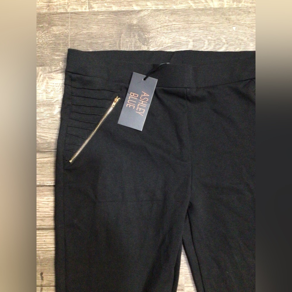 Ashley Blue Black Leggings with Gold Zipper - Picture 5 of 6